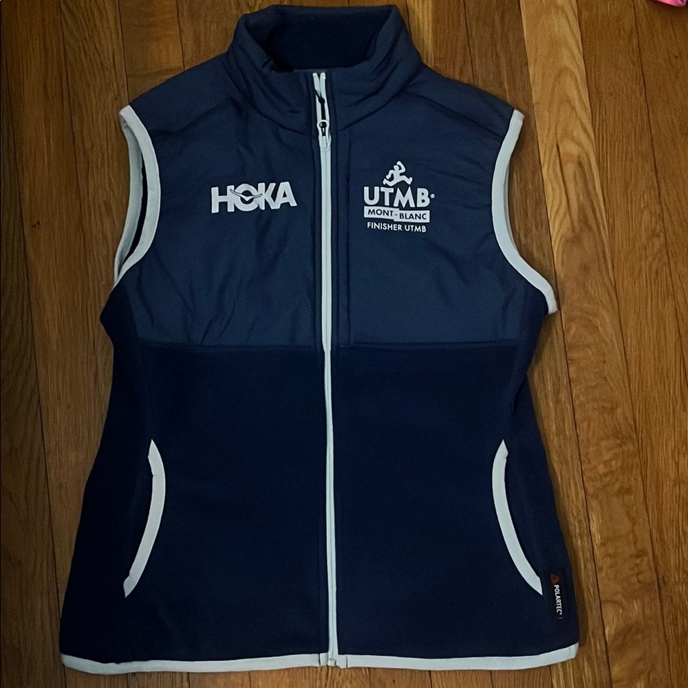 HOKA UTMB Finisher Vest